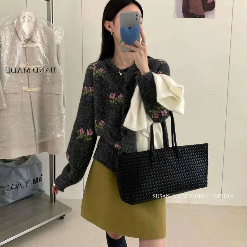 Korean Retro Small Floral Lazy Wind Top Female Niche Versatile Sweater Cardigan Knitted Jacket for Women Clothes Short Coat