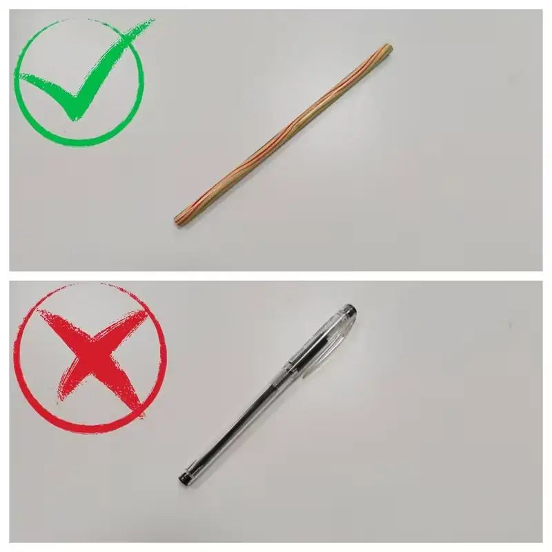 2pcs random Wooden Pencil Bookmark & Pen Holder – Plastic Clip Marks Pages, Convenient for Reading Journaling