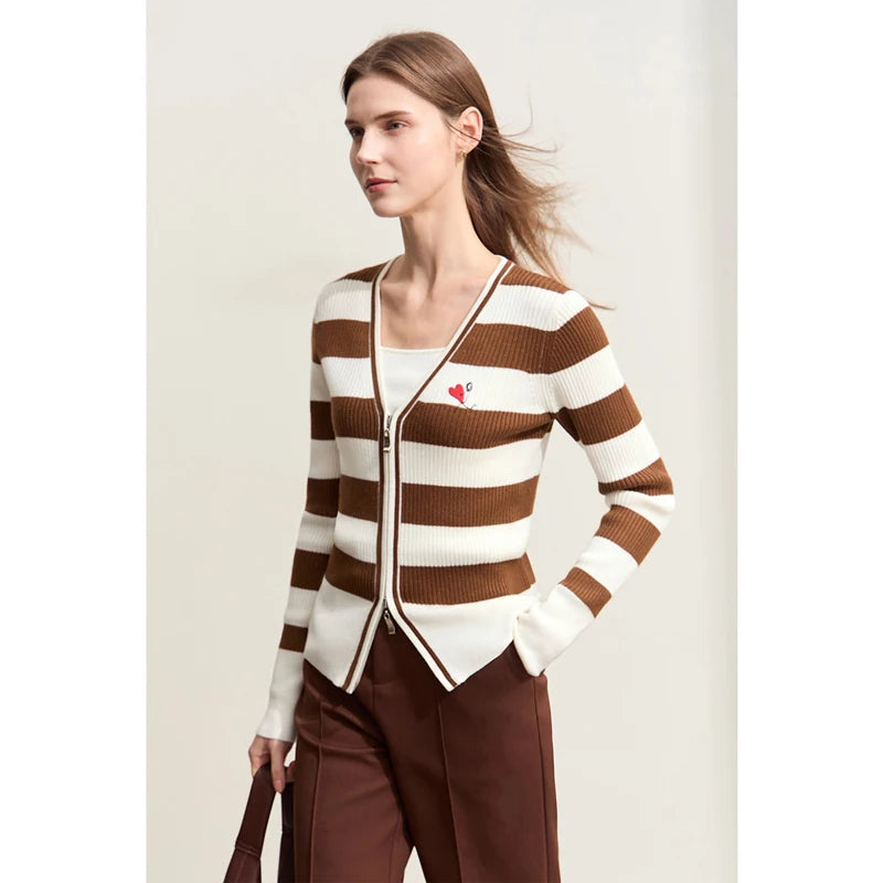 អាវក្រៅ Amii Minimalism Cardigans សម្រាប់នារី រដូវស្លឹកឈើជ្រុះ ឆ្នាំ២០២៥ ថ្មី ក V ប៉ាក់ដោយខ្សែរ៉ូត អាវក្រៅស្តើងសម្រាប់នារី 12413002