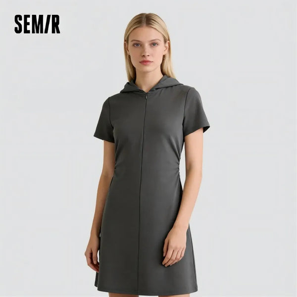 រ៉ូបស្ត្រី Semir មានមួកឆ្នាំ ២០២៦ រ៉ូបពីរដុំ ស្លីមហ្វីត ចង្កេះបត់ ស្ទីលទីក្រុង សាមញ្ញ ទន់ មានផាសុកភាព ពាក់ប្រចាំថ្ងៃ