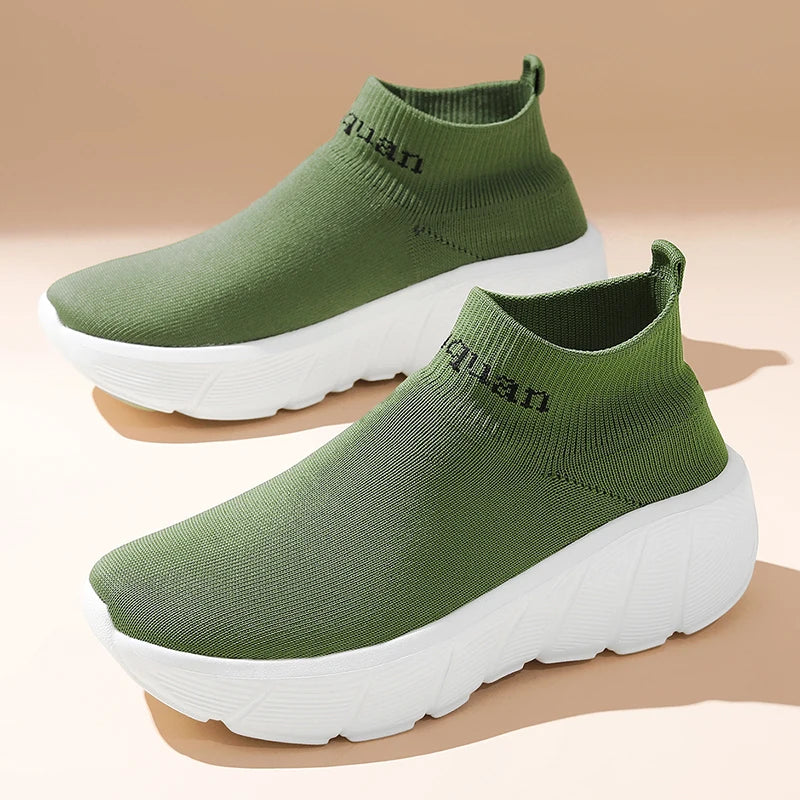 Couples Casual Sports Shoes Summer 2025 Breathe Lightweight Walking Shoes Daily Training Sneakers for Men Women