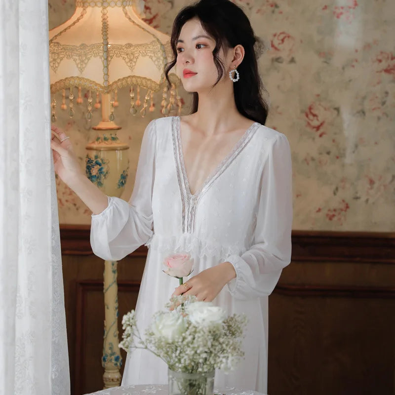 Palace Style Lace Princess Nightgowns Long Sleeved Mesh Night Dress For Women Spring Autumn V Neck Chest Pad Home Clothing