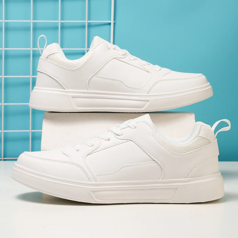 Mens Board Shoes 39-46 Plus Size 2026 New Student Four Season Flat Comfortable Fashion Casual Lace-up Sports Shoes for Men